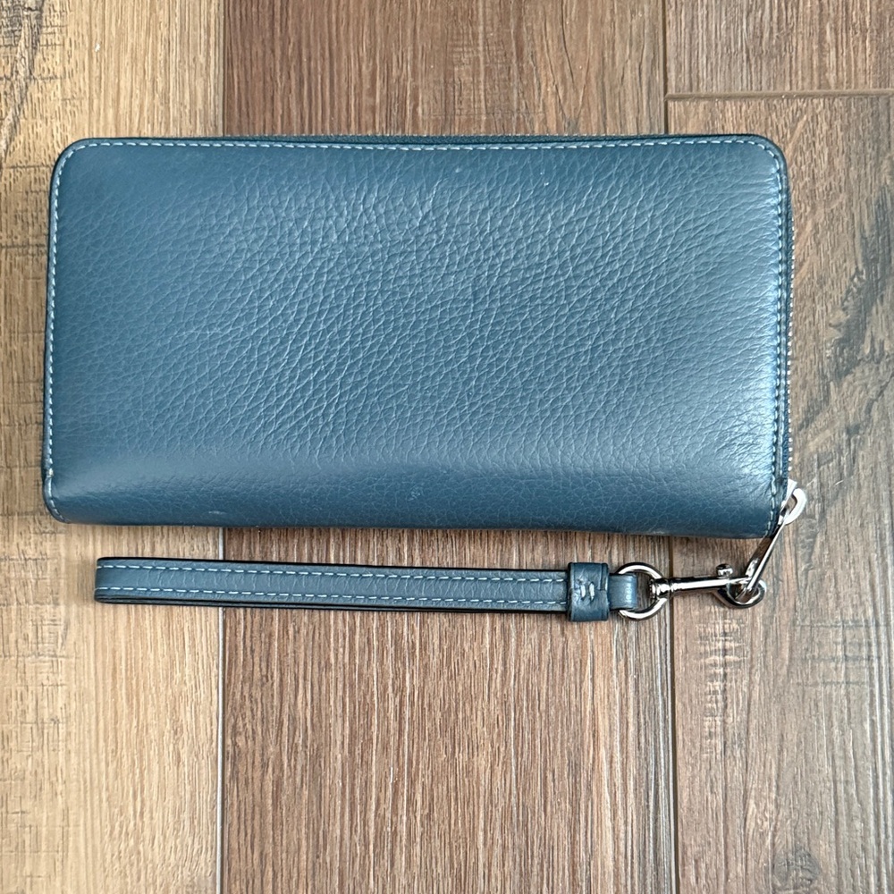 Coach Leather Wallet - Picture 3 of 8